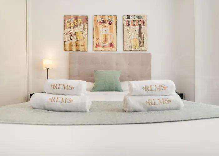 Minimalistic In Heart Of Rems *